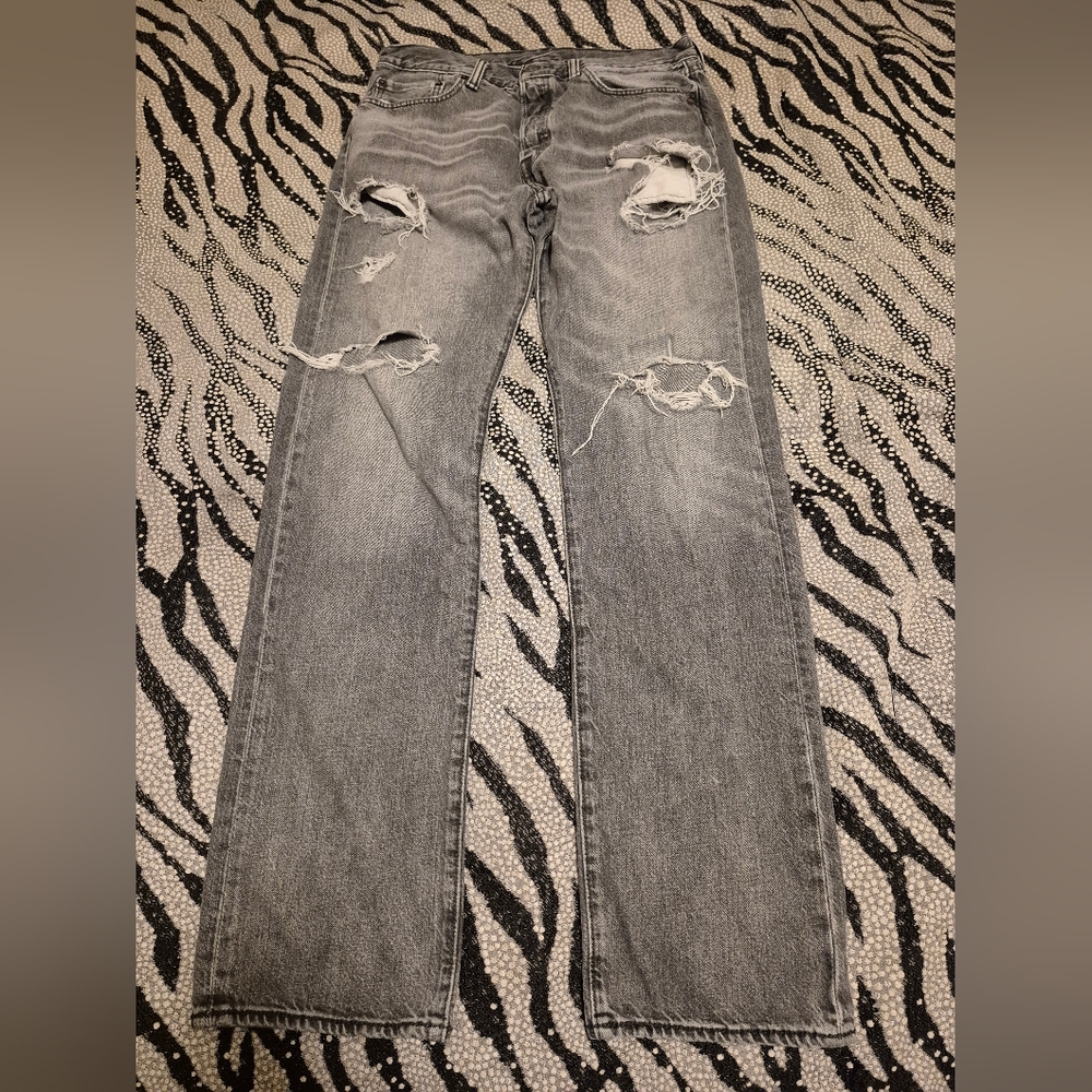 Levi Distressed Gray Jeans